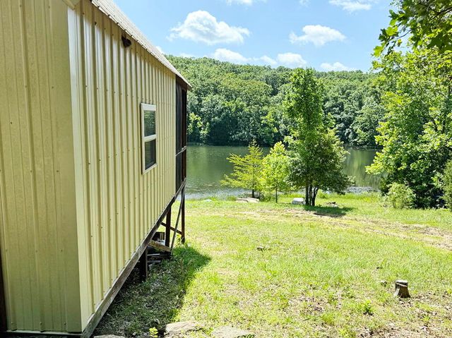 000 SE 1200 Road, Collins, MO 64738