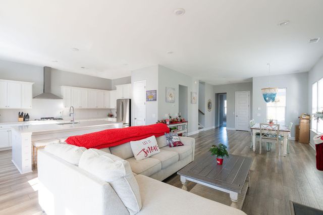 107 Garden Lily Lane, Summerville, SC 29485