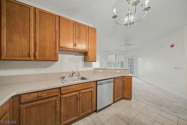 7212 Coventry Ct, Riverdale Boro, NJ 07457