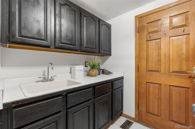 4852 S Carson Street, Aurora, CO 80015