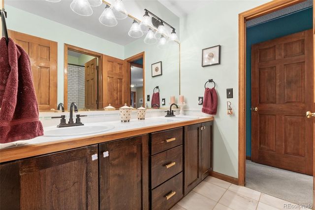 4852 S Carson Street, Aurora, CO 80015