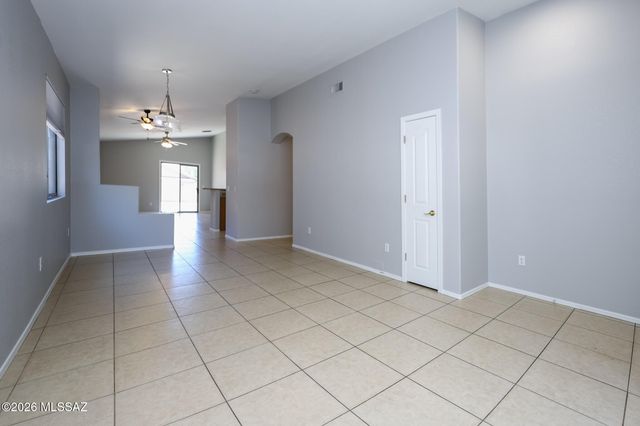 6807 W Quailwood Way, Tucson, AZ 85757