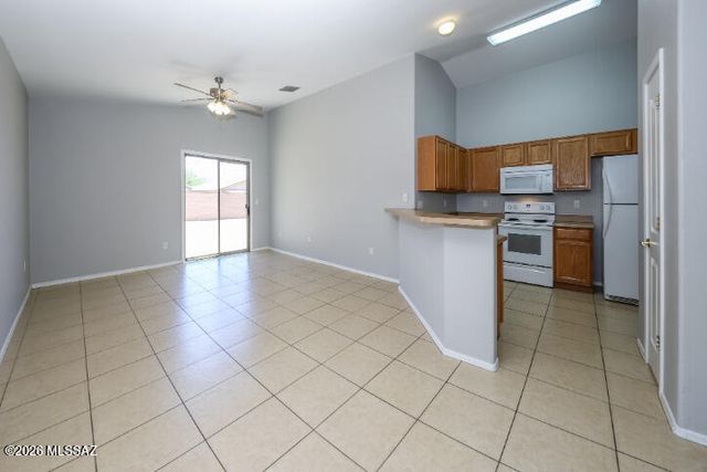 6807 W Quailwood Way, Tucson, AZ 85757