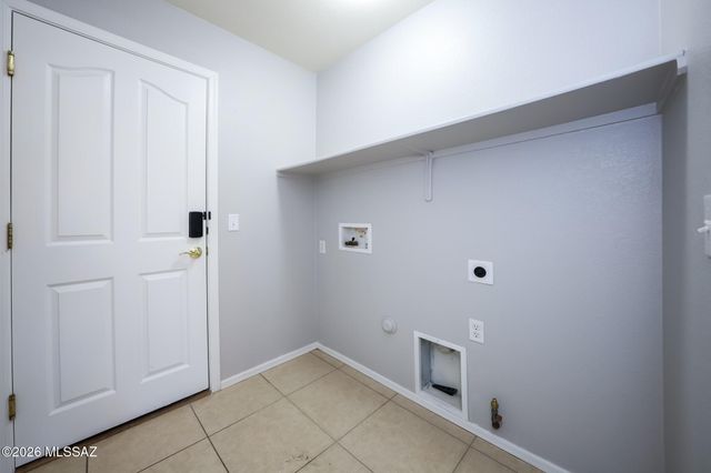 6807 W Quailwood Way, Tucson, AZ 85757