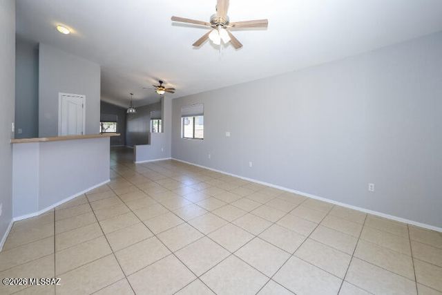 6807 W Quailwood Way, Tucson, AZ 85757