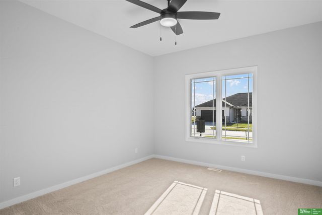 20947 Ellison Avenue, Elkhorn, NE 68022