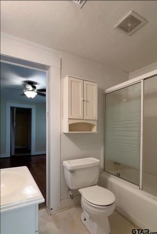 1302 S Main St, Henderson, TX 75654