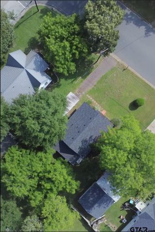 1302 S Main St, Henderson, TX 75654