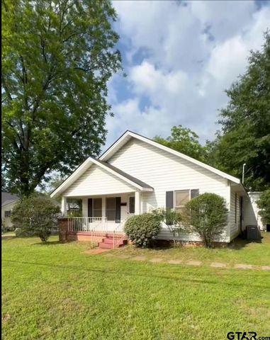 1302 S Main St, Henderson, TX 75654