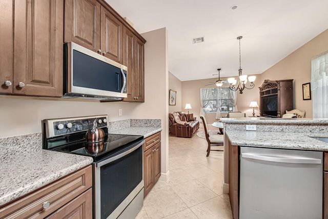 9786 Midship Way 203, Royal Palm Beach, FL 33411