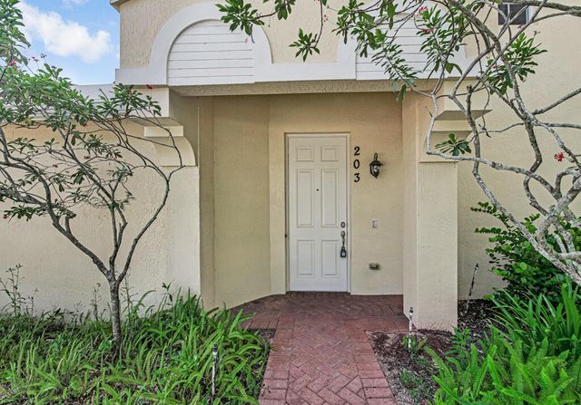 9786 Midship Way 203, Royal Palm Beach, FL 33411