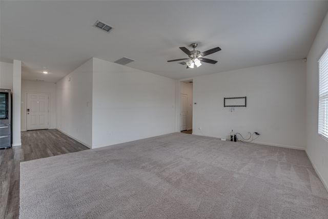 767 Camden Drive, Lavon, TX 75166