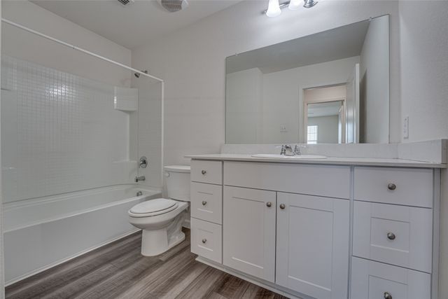 767 Camden Drive, Lavon, TX 75166