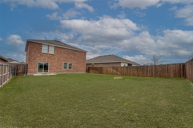 767 Camden Drive, Lavon, TX 75166