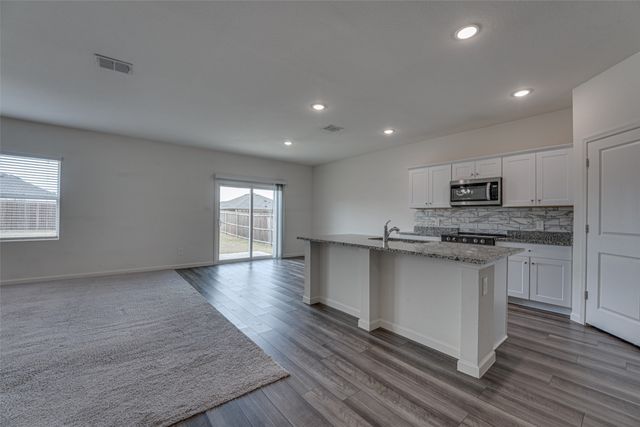 767 Camden Drive, Lavon, TX 75166