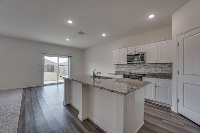 767 Camden Drive, Lavon, TX 75166