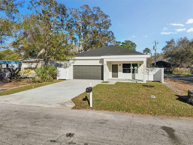 5111 68TH STREET N, St Petersburg, FL 33709