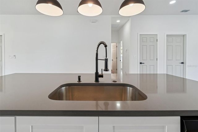 5111 68TH STREET N, St Petersburg, FL 33709