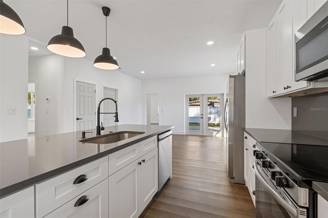 5111 68TH STREET N, St Petersburg, FL 33709