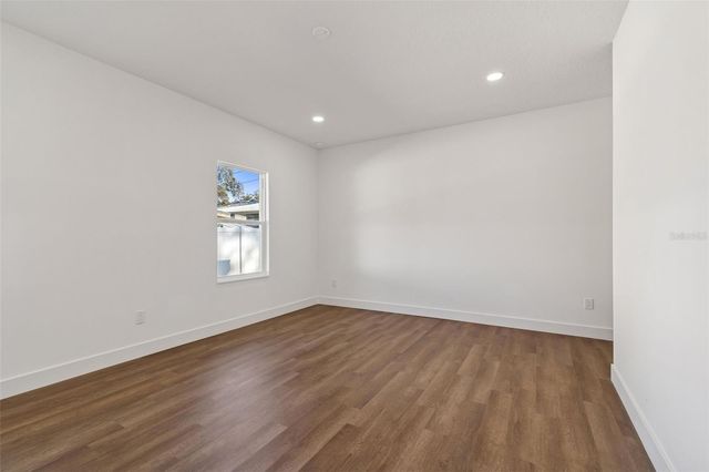 5111 68TH STREET N, St Petersburg, FL 33709