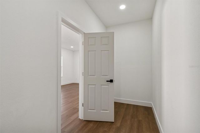 5111 68TH STREET N, St Petersburg, FL 33709