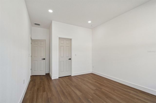 5111 68TH STREET N, St Petersburg, FL 33709