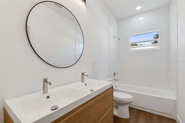 5111 68TH STREET N, St Petersburg, FL 33709