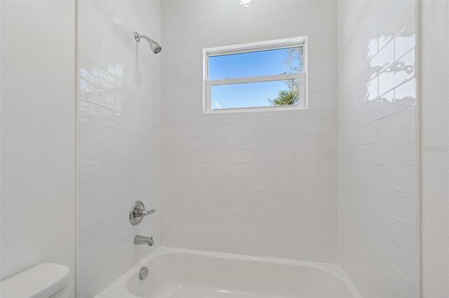 5111 68TH STREET N, St Petersburg, FL 33709