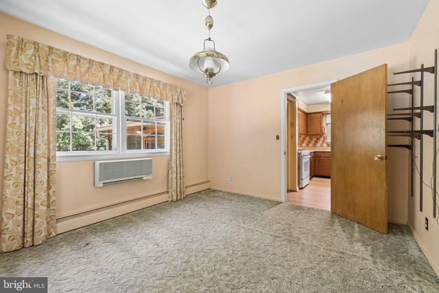 2112 YOUNGS DR, Haymarket, VA 20169