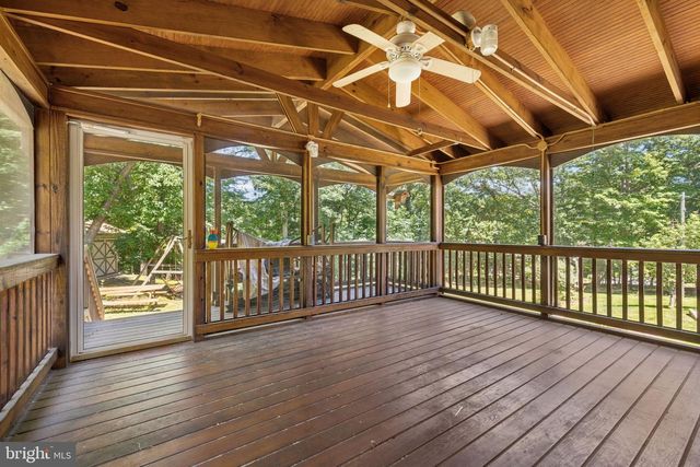 2112 YOUNGS DR, Haymarket, VA 20169