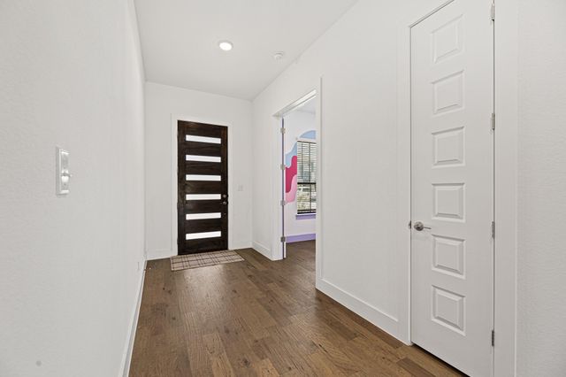 1105 Lickety LN, Georgetown, TX 78633