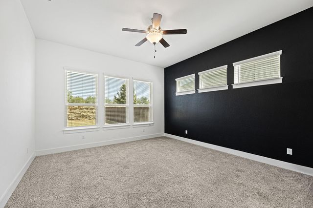 1105 Lickety LN, Georgetown, TX 78633