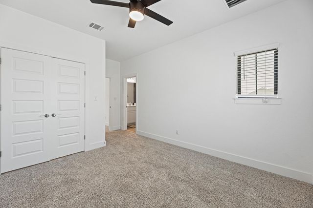 1105 Lickety LN, Georgetown, TX 78633