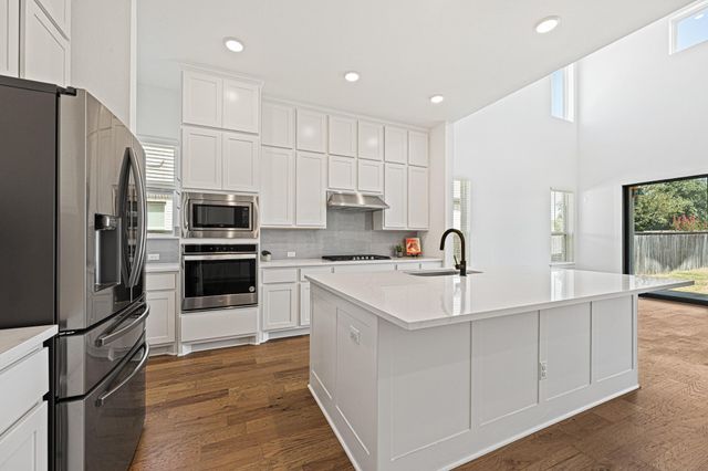 1105 Lickety LN, Georgetown, TX 78633