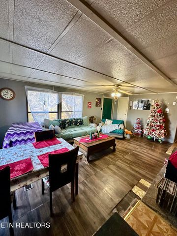 1500 Coal Hill Rd, Sunbright, TN 37872