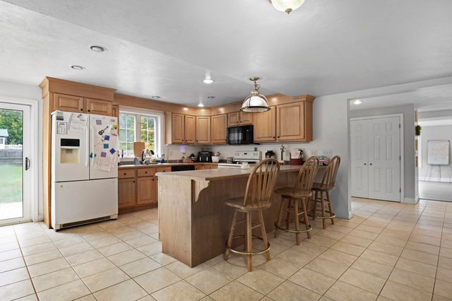 505 South Rd, Ashby, MA 01431