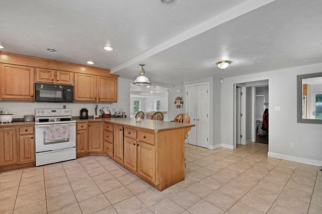 505 South Rd, Ashby, MA 01431