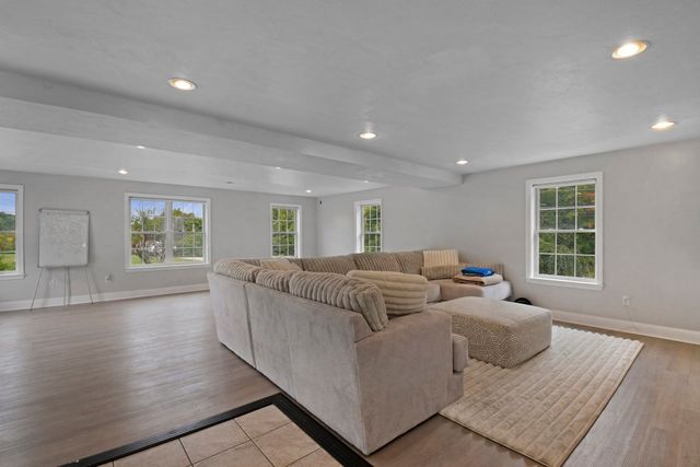 505 South Rd, Ashby, MA 01431