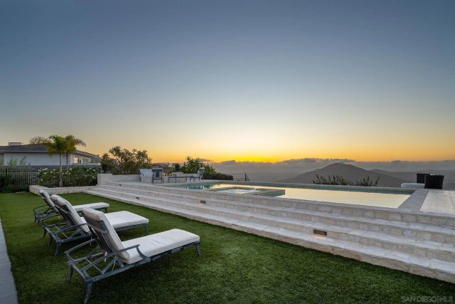 8082 El Cielo, Rancho Santa Fe, CA 92067