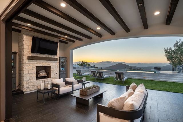 8082 El Cielo, Rancho Santa Fe, CA 92067