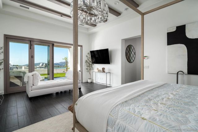 8082 El Cielo, Rancho Santa Fe, CA 92067