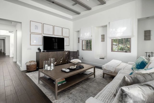 8082 El Cielo, Rancho Santa Fe, CA 92067