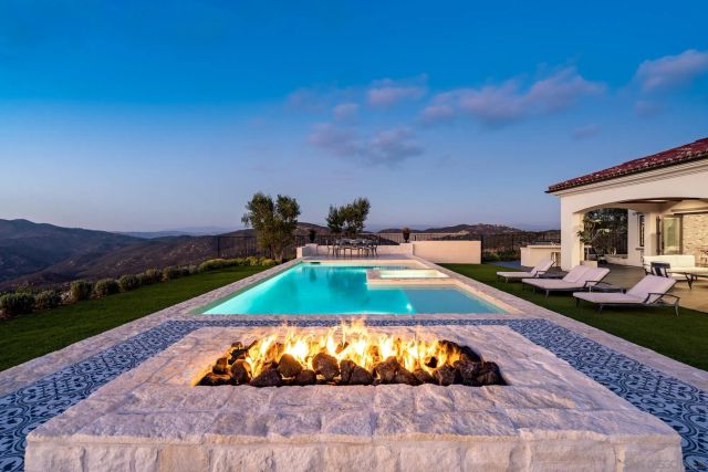 8082 El Cielo, Rancho Santa Fe, CA 92067