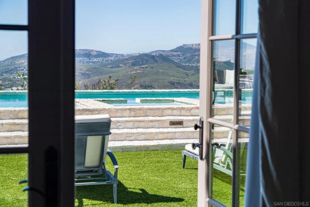 8082 El Cielo, Rancho Santa Fe, CA 92067