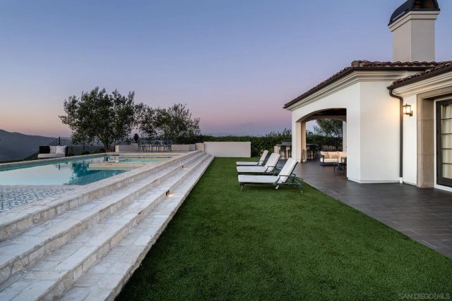 8082 El Cielo, Rancho Santa Fe, CA 92067