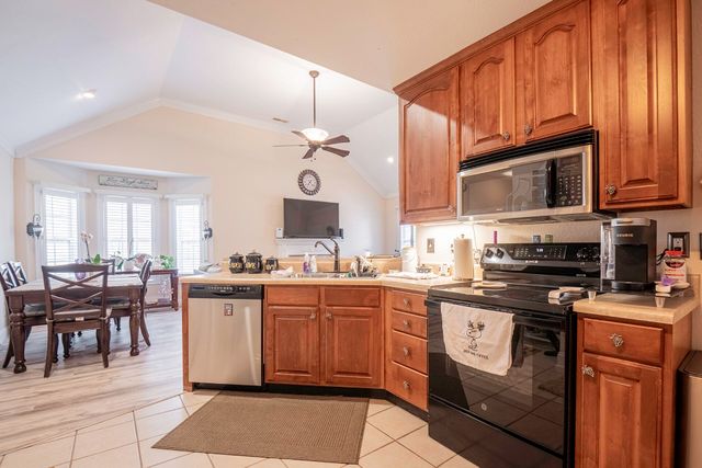 140 Briarstone Drive, Rossville, GA 30741