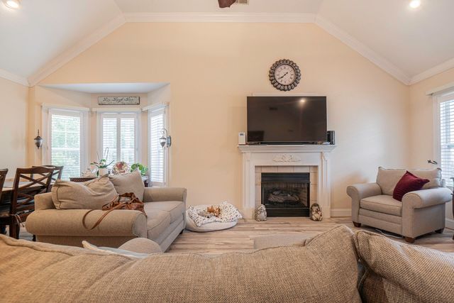 140 Briarstone Drive, Rossville, GA 30741