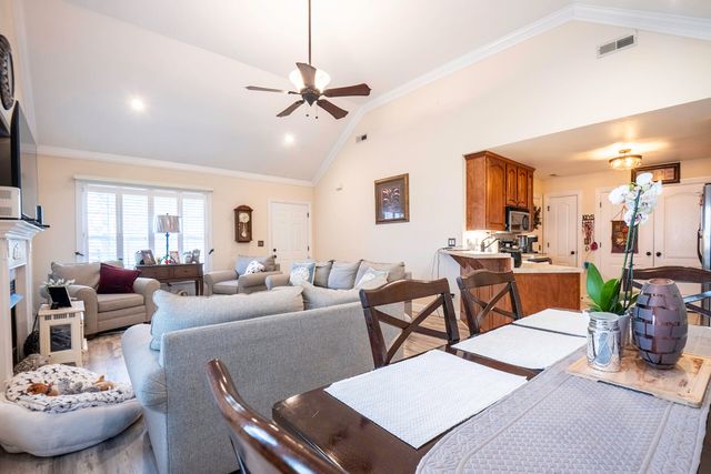 140 Briarstone Drive, Rossville, GA 30741