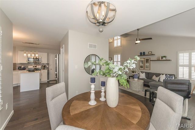 12924 Midfield Terrace, St Louis, MO 63146