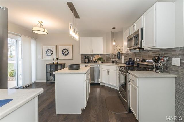 12924 Midfield Terrace, St Louis, MO 63146